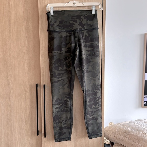 Lululemon Wunder Train High-Rise Tight 28" - Picture 2 of 4